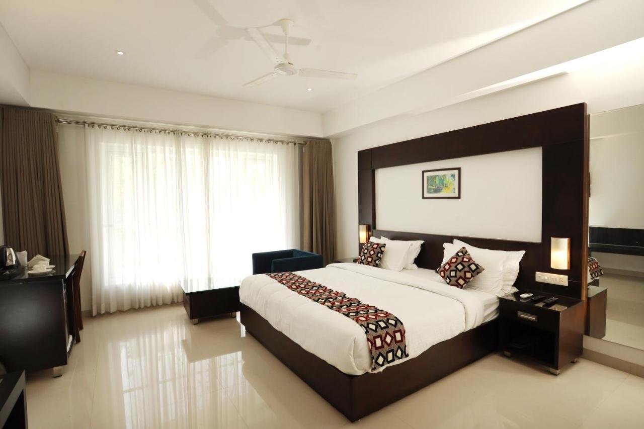 Loveland Residency Kochi Exterior foto