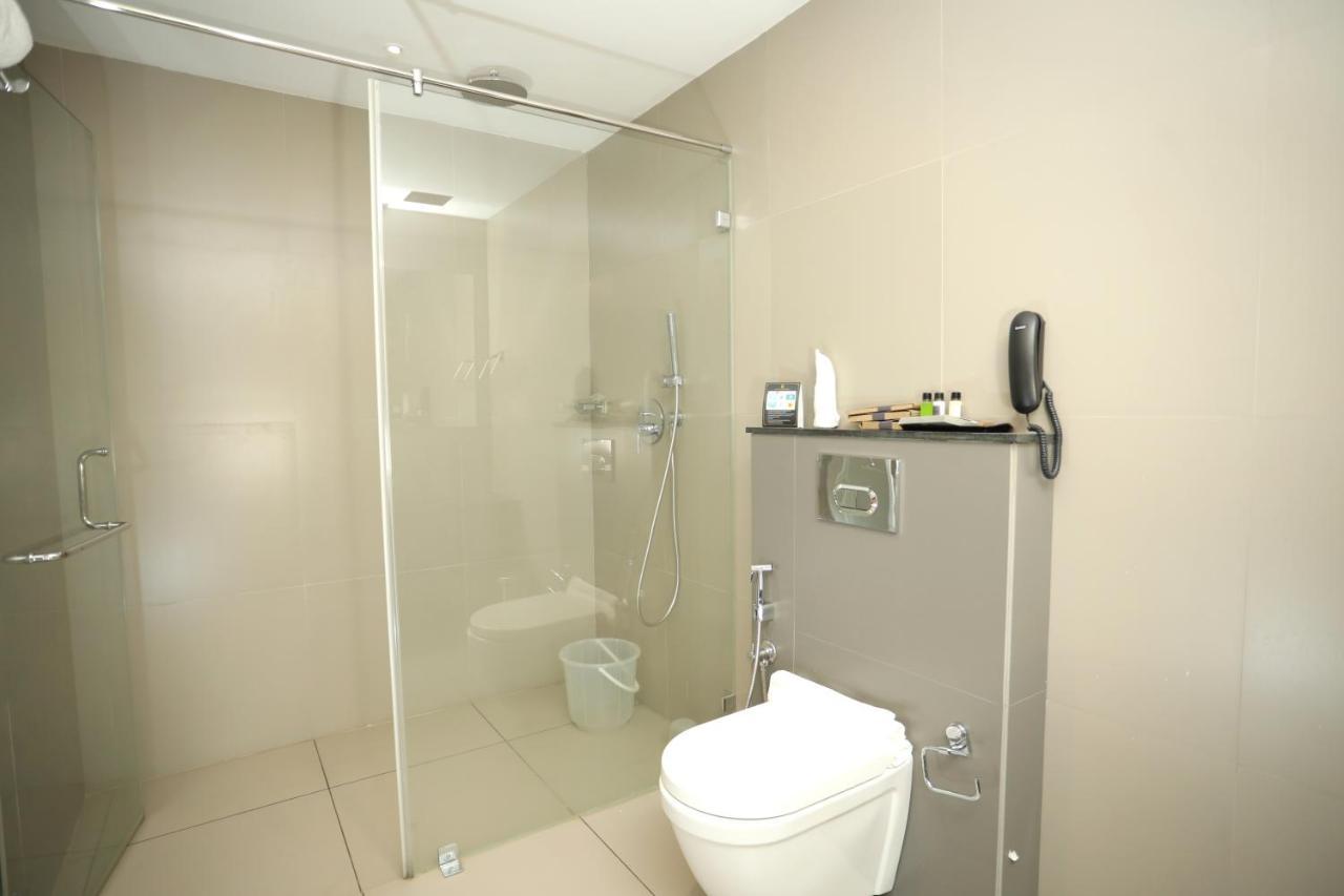 Loveland Residency Kochi Exterior foto