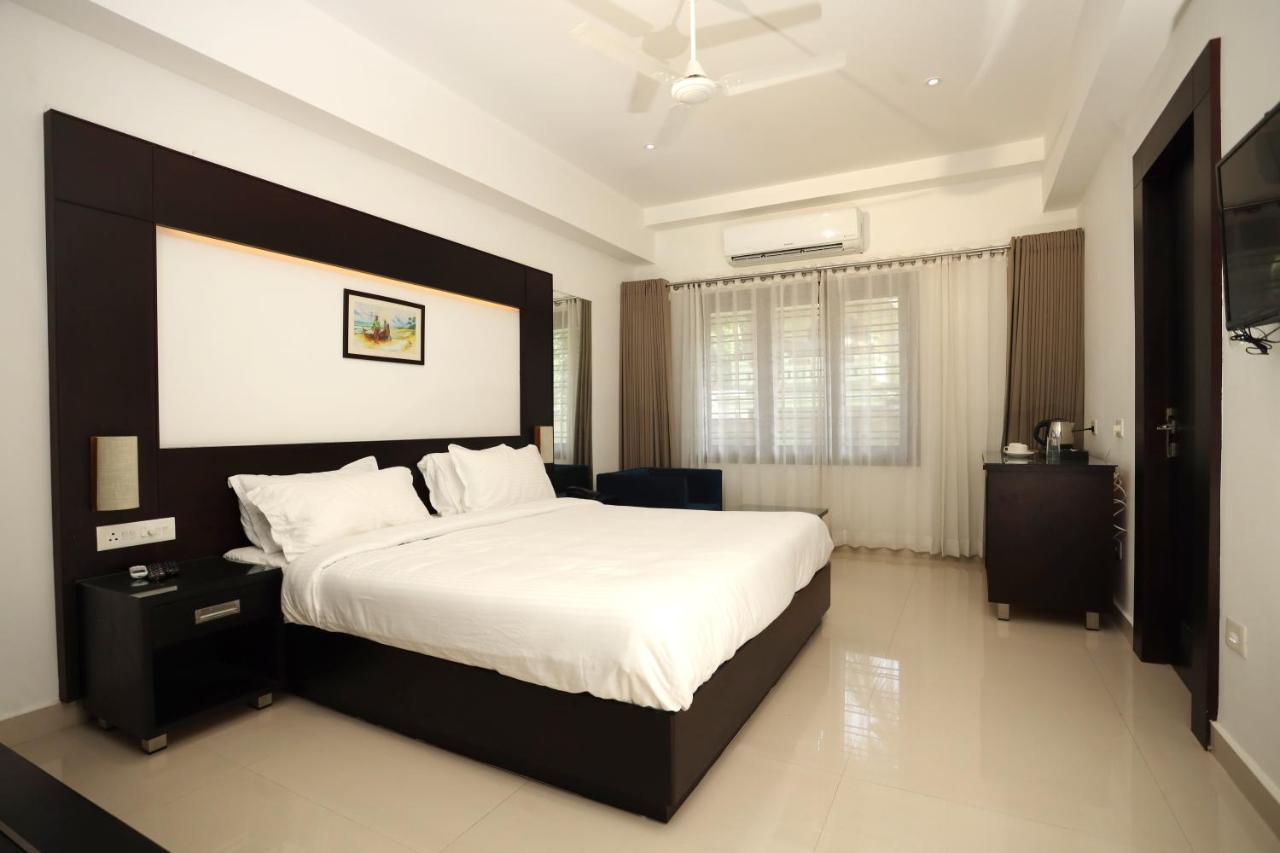 Loveland Residency Kochi Exterior foto