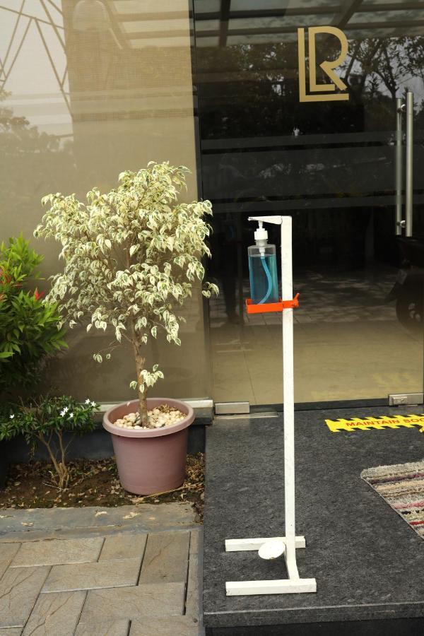 Loveland Residency Kochi Exterior foto